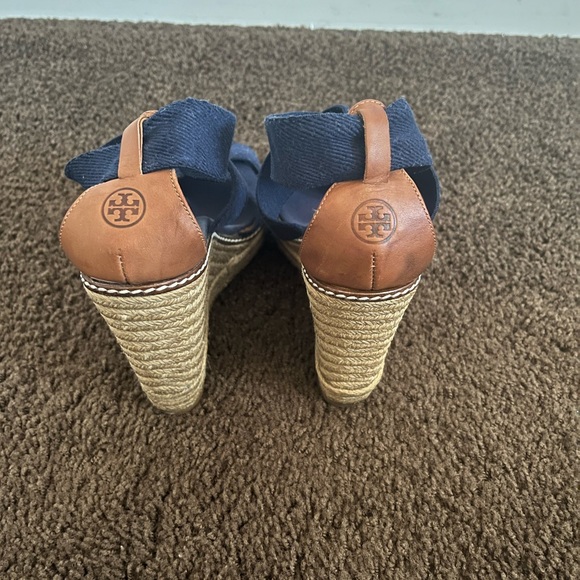 Tory Burch Women's Frieda Navy Blue Sandals Sz 6 B. - Picture 5 of 7